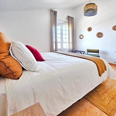 Casa Costera Con Jardin Y Vistas A La Ria De *